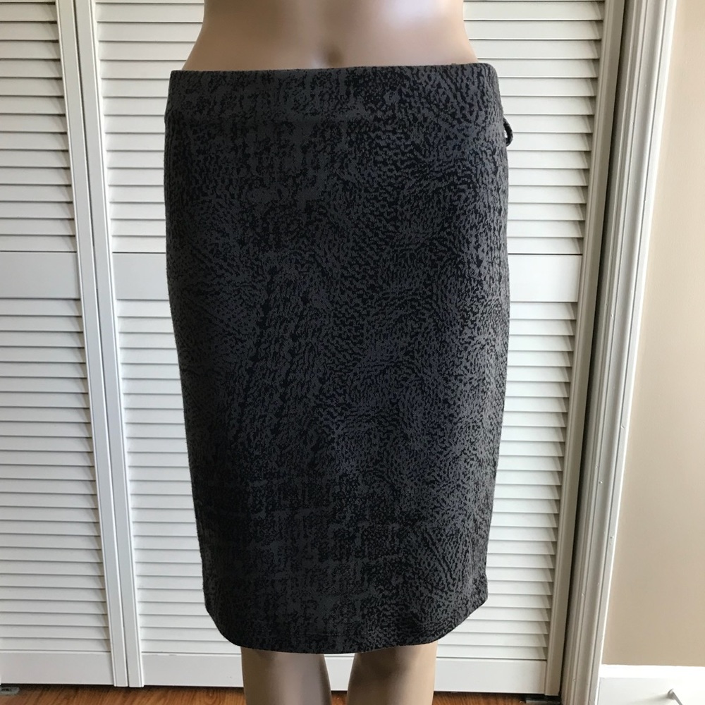 Xhilaration Skirt SZ MED NWOT